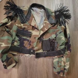 Women’s Camouflage Fringe Crop Jacket - Military Green